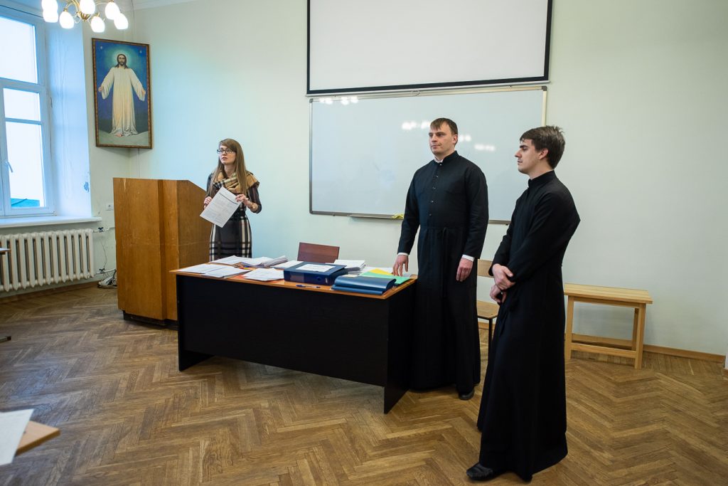 В Московской духовной академии прошло анкетирование студентов