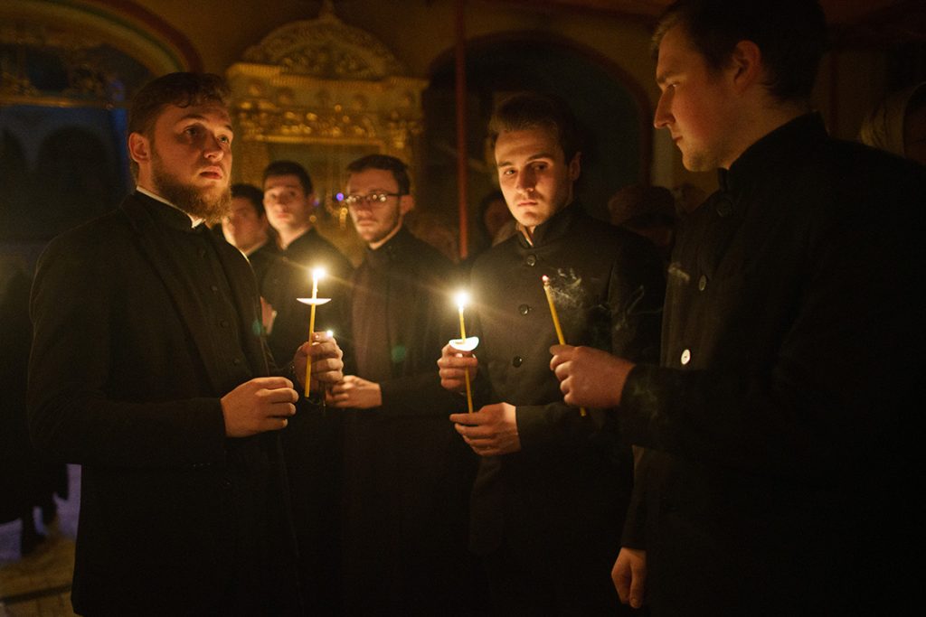 В Московской духовной академии совершили чин Погребения Плащаницы