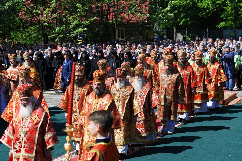 Архиепископ Амвросий сослужил Святейшему Патриарху Кириллу в праздник Собора новомучеников, в Бутове пострадавших
