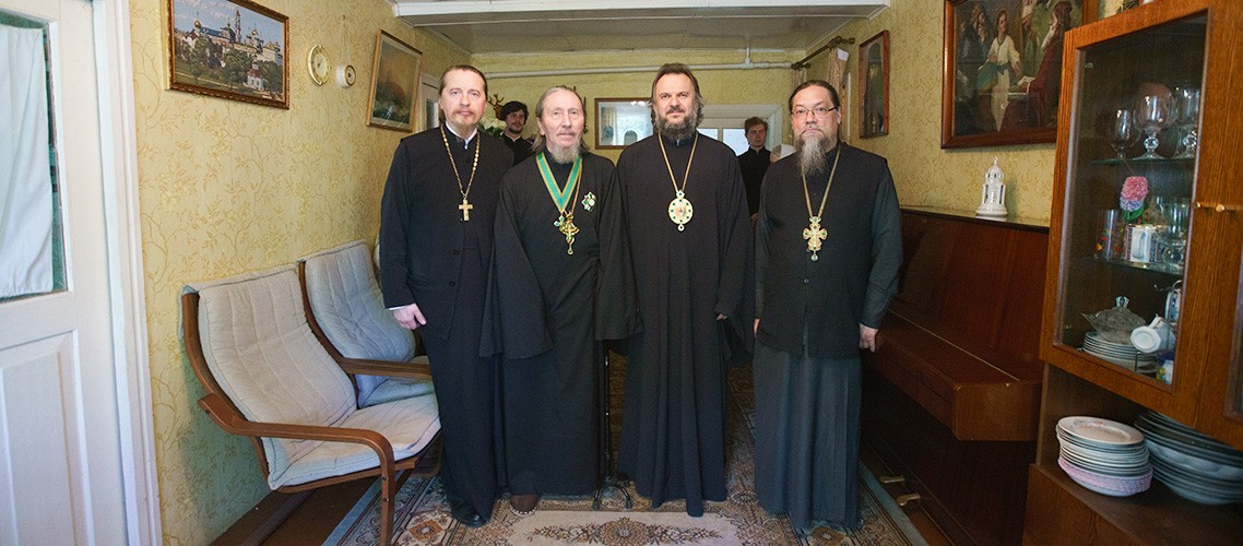 Архиепископ Амвросий вручил Патриаршую награду протоиерею Алексию Ширинкину
