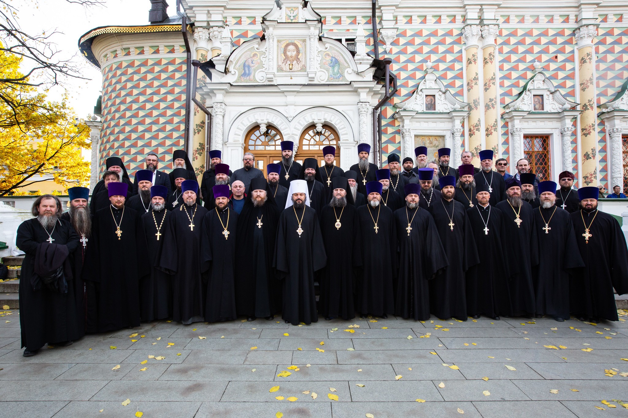 Лавра академия