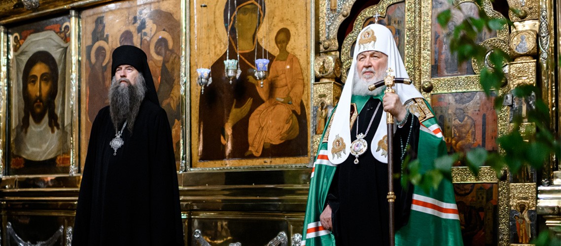 С Троицей православных жителей Ставрополья поздравил Митрополит Кирилл